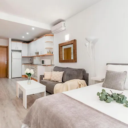 Charming Studio Avenida America Madrid Exterior photo
