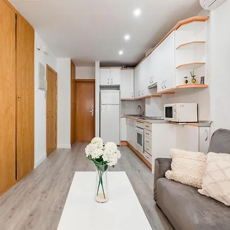 Charming Studio Avenida America Madrid Exterior photo