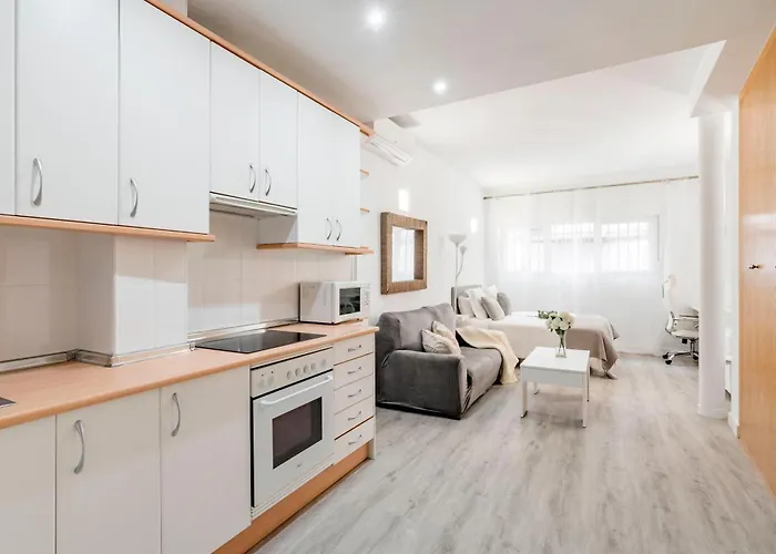 Charming Studio Avenida America