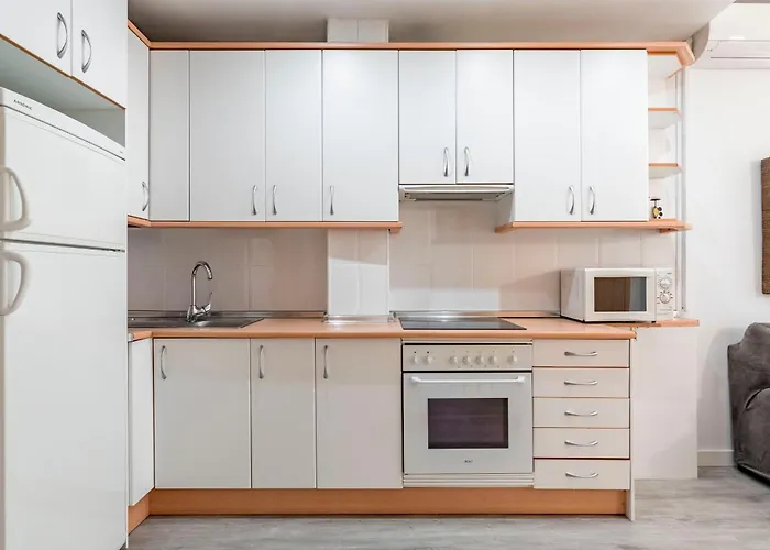 Charming Studio Avenida America